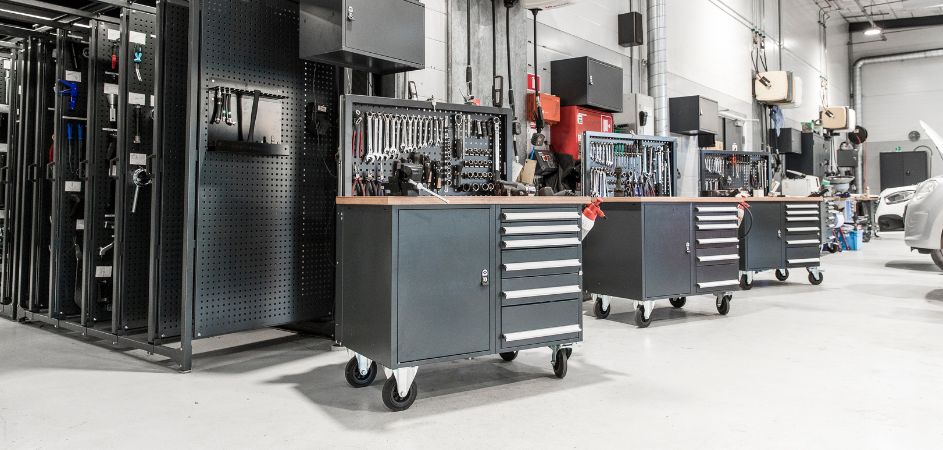 Blika lancerer ny standardfarve til deres produkter