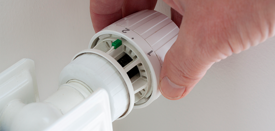 Ahlsell skruer ned for varmen