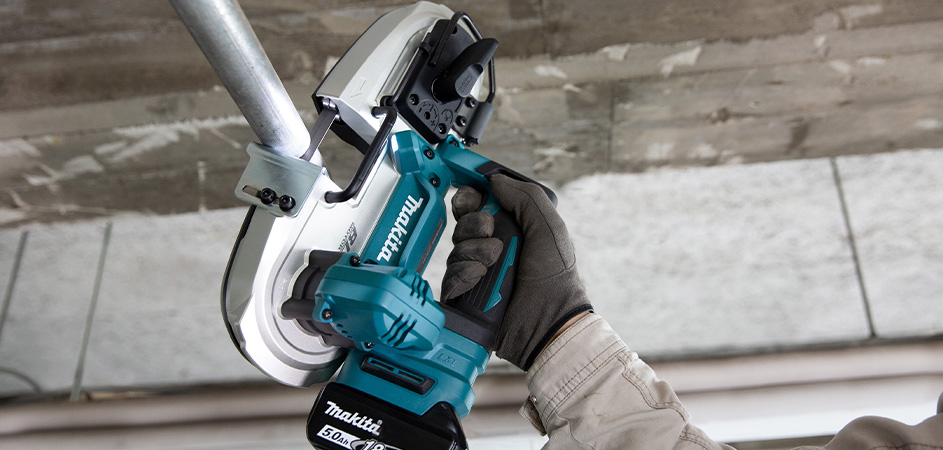 Kompakt båndsav til skæring af metal uden gnister