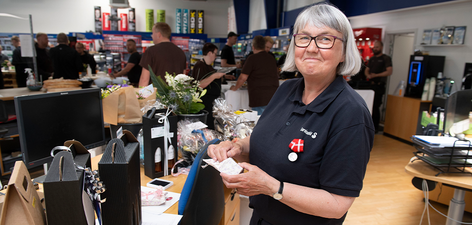 Efter knap 50 år i Sanistål takker Tove af