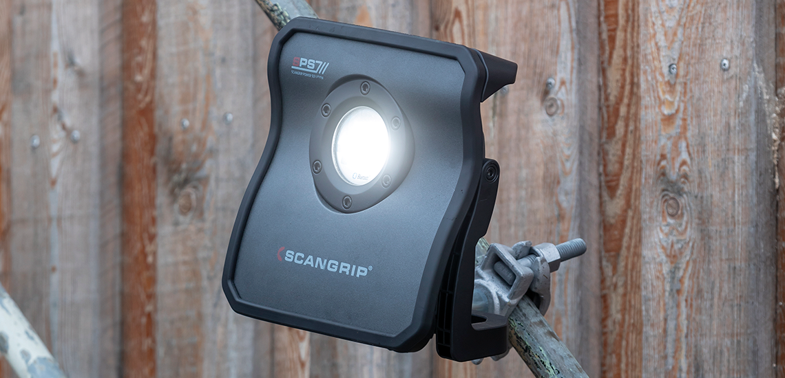 Nye, kraftige LED-arbejdslamper med udskifteligt batteri